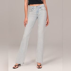 Abercrombie & Fitch Mid rise straight Jean